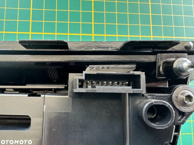 conka-PANEL-RADIA-STEROWNIK-BMW-F45-F46-9371457-07_4.jpg